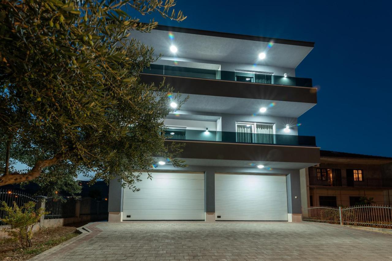 Villa Dalmata تروغير المظهر الخارجي الصورة