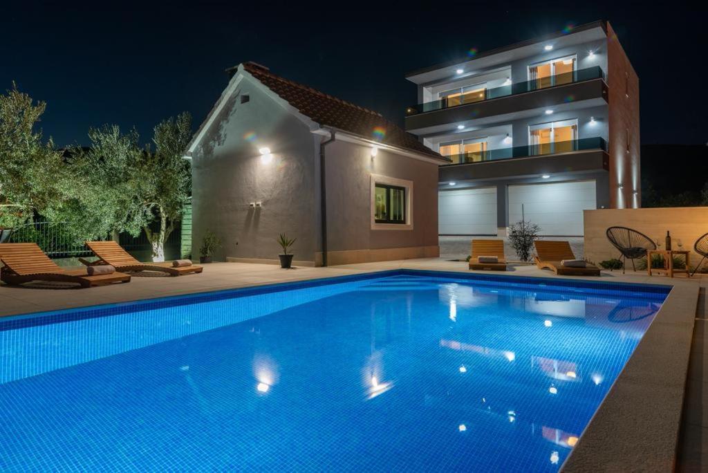 Villa Dalmata تروغير المظهر الخارجي الصورة